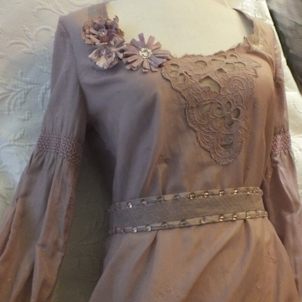 Vintage Embroidered Romantic Long Sleeve Top in Lilac with Beaded Belt by Patric - Picture 6 of 14